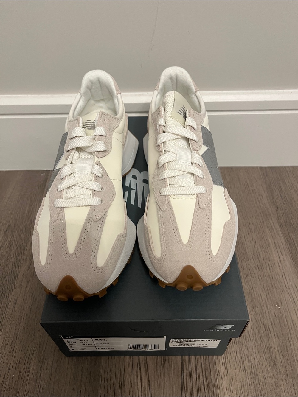 New Balance 327 sneaker. US womens size 6.5. Beige. Grey. Silver. New in box. - Picture 2 of 7